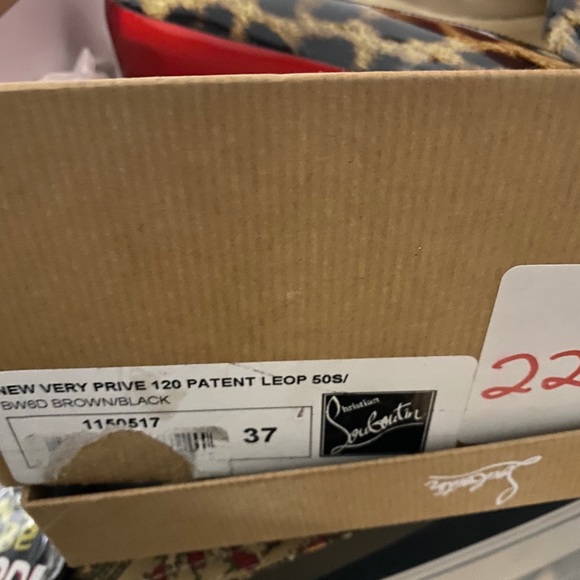 Red bottoms - Picture 2 of 4